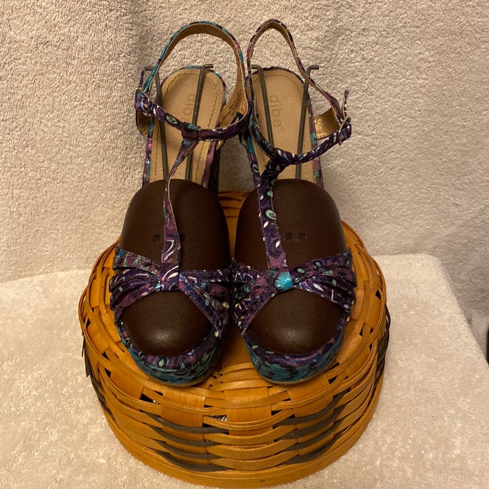 Diba Strappy Multicolored Wedge Sandals Shoes Purple Size 8.5